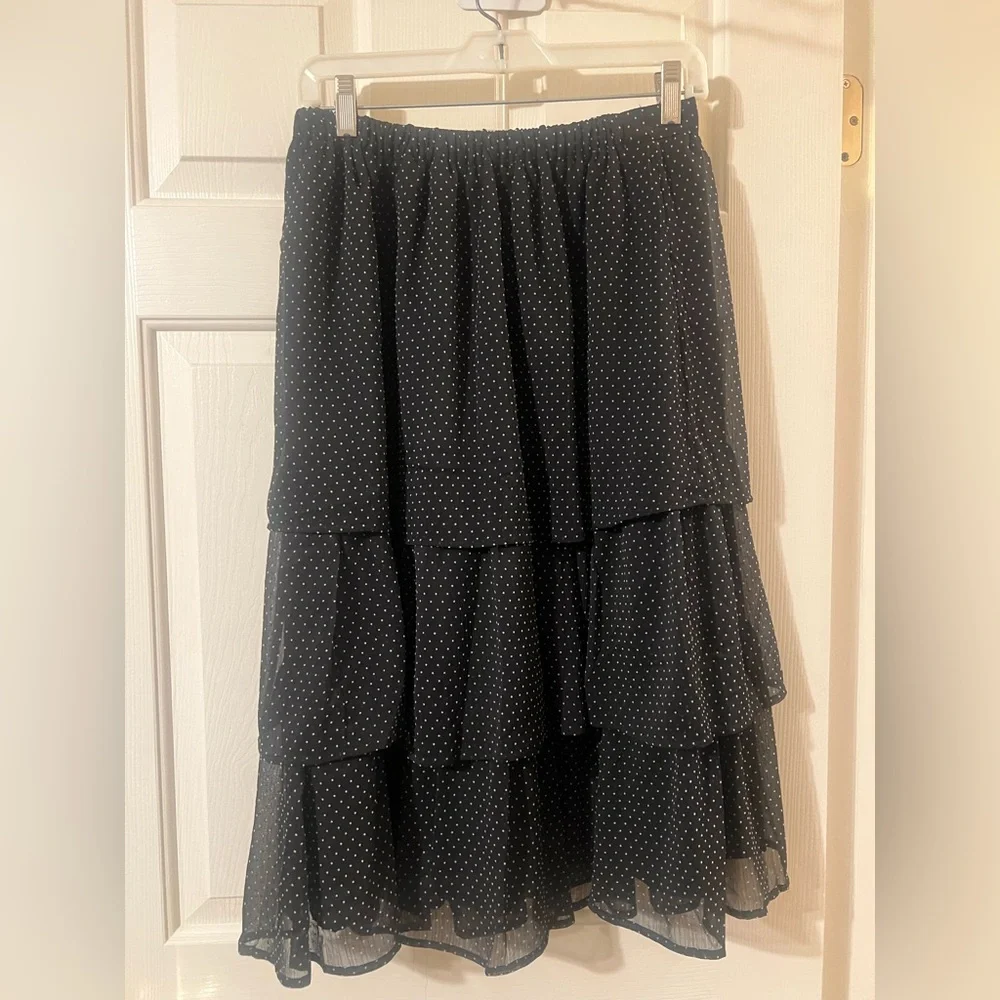 NWOT J. Crew Women’s Black and White Polka Dot Tiered Mesh Midi Skirt Size XS - Picture 4 of 8
